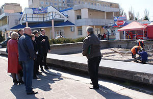 Власти восстанавливают фонтан, о котором большинство горожан не знали