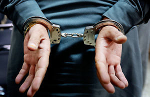 Должностные лица районной администрации злоупотребляли служебным положением