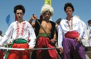 Отдохнуть в лучших украинских традициях и почувствовать казацкий дух зовут в Шульговку