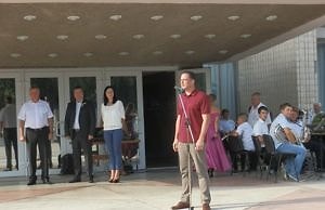 Народный депутат и городской голова запустили фонтан в Южном районе