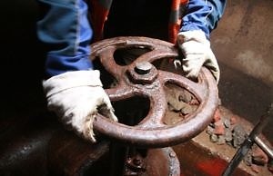 Ограничения подачи воды продолжатся. Власти пока не делают кадровых выводов