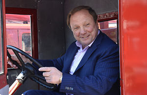 Экс–мэра высмеяли за его попытки напомнить о себе