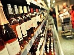 Депутаты приняли очередной запрет на торговлю спиртным в ночное время