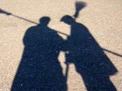 За уборку дворов платить будут Дубинскому, а убирать придется самим жильцам