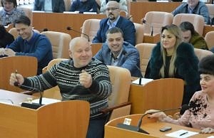 Пауки в банке грызутся под соусом народной инициативы