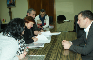 В Каменском подписали договор по реконструкции общежития и школы