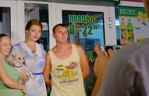 Обвешивание, просроченные товары и антисанитария. «Ревизор» проинспектировал бизнес семьи депутата Гусева