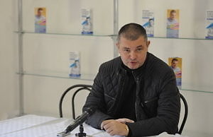 Депутат – невидимка пытается заполучить должность секретаря городского совета