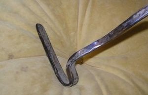 Избил женщину кочергой. В «Батькивщине» хотят замять дело своего чиновника