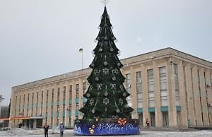 Недешёвый Новый год. Во сколько нам обойдется фейерверк, певица, елка и гирлянда
