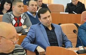 В Каменском продолжают поджигать автомобили