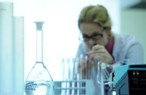 Где в Каменском можно исследовать питьевую воду и проверить овощи?