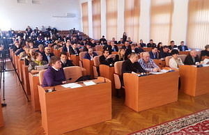 Депутаты Каменского отчитаются перед избирателями