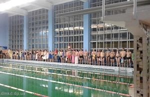 В Каменском начал работать бассейн