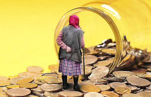 Накопительная пенсия: украинцев заставят самих откладывать себе на пенсию