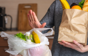 В Украине ограничили оборот пластиковых пакетов