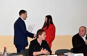 Достижения каменчан отметили почетными наградами