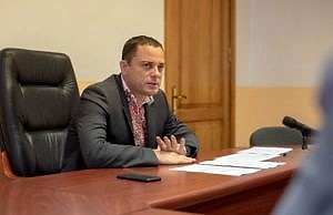 Когда и где проводит прием граждан мэр Каменского и его заместители