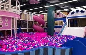 Зоны для развлечений в торговых центрах Каменского закроют