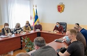 Міський голова Кам’янського провів нараду з приводу посилення Урядом заходів безпеки у боротьбі з COVID-19