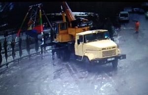 В городском парке демонтируют аттракционы