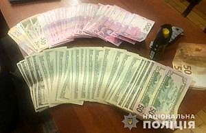 На Дніпропетровщині під час поліцейської спецоперації правоохоронці затримали членів злочинного угрупування, причетних до серії розбійних нападів