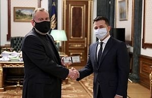 Пролоббировали… Менеджера Порошенко вернули управлять областью