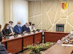 Захватили, а что делать не знают. Как функционирует районный совет