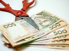 На тренеров и учителей денег в бюджете не хватает