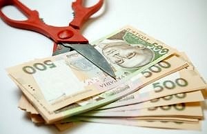 На тренеров и учителей денег в бюджете не хватает