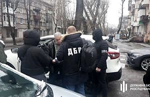 В Каменском «развалить» уголовное дело стоит 5000 долларов