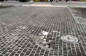 Два реконструированных сквера разрушаются на глазах каменчан