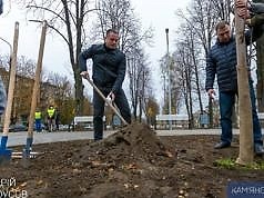 При поддержке Белоусова. Фирмы Константина Сауся продолжают разрывать бюджет