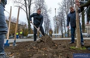 При поддержке Белоусова. Фирмы Константина Сауся продолжают разрывать бюджет