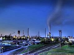 В Каменском приостанавливает работу химическое предприятие «ДнепрАзот»