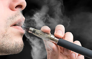 Запрет на курение электронных сигарет в общественных местах вступил в силу