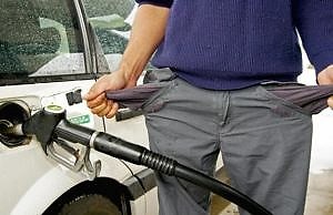 Планируется подорожание топлива: одобрен законопроект по возвращению акциза