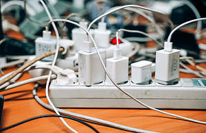 Шмыгаль: Свет должен быть у населения «на пять-шесть часов в день»