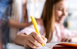 Украинские школы могут вернуться к двуязычному обучению