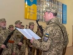 Каменский городской голова Андрей Белоусов принял военную присягу