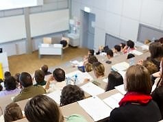 Украинцы могут получить бесплатный ваучер на обучение