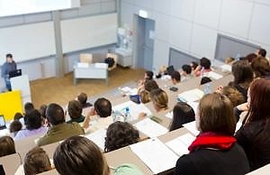 Украинцы могут получить бесплатный ваучер на обучение