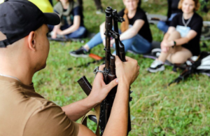 Для студентов введут обязательные курсы военной подготовки