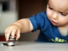 Размер пособия на ребенка в Украине увеличился