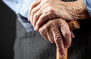 Пенсионеры в Украине: какие существуют законные льготы и бесплатные услуги