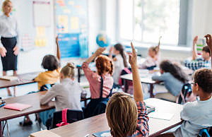 МОН предлагает по новому выставлять школьникам оценки