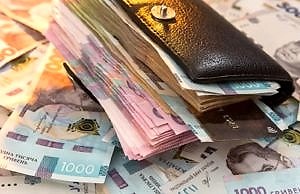 В Украине планируют повысить минимальную зарплату