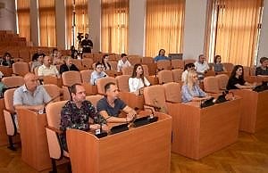 Какие решения были приняты на сессии городского совета в Каменском