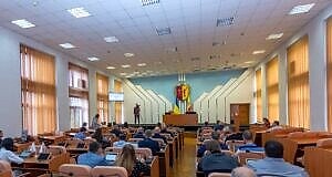 В Каменском прошла внеочередная сессия горсовета: какие решения приняты